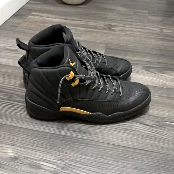 Jordan 12s Men's Taxi